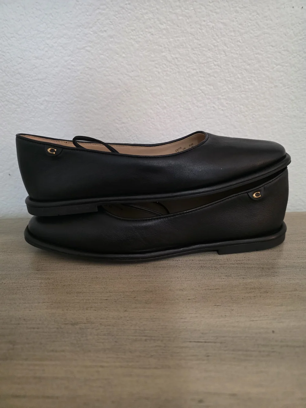 Coach Classic Black Leather Mary Jane Flats Size 5.5